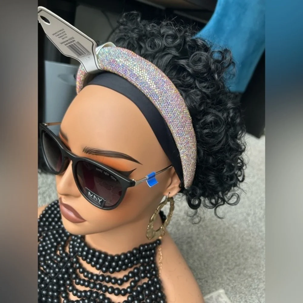 ✨ NWT Elegant Crystal Embellished Headband